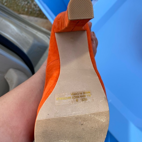 Heels - Picture 3 of 3